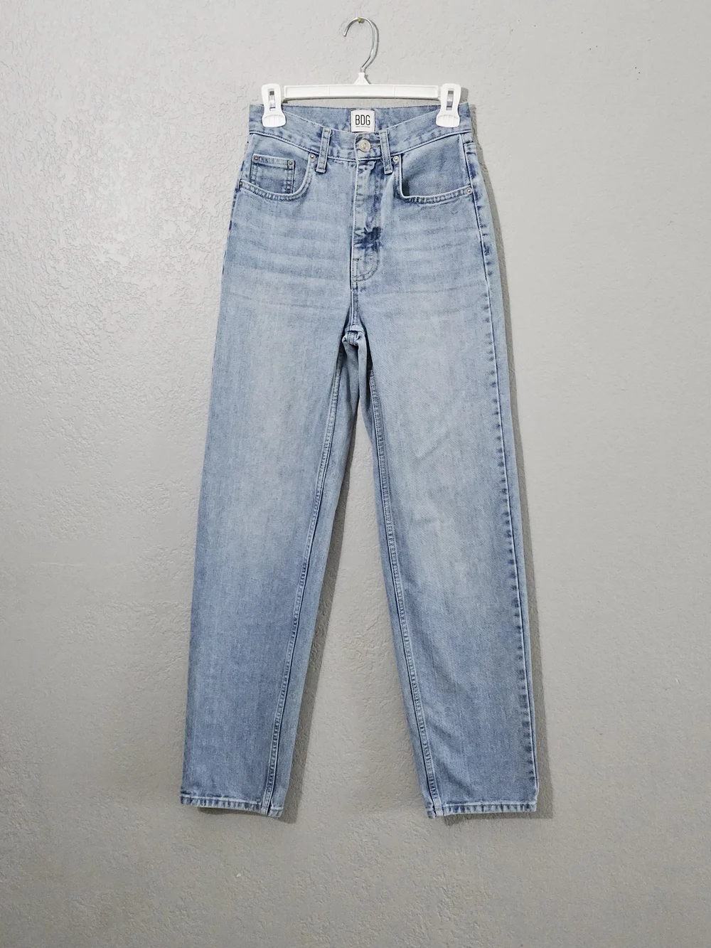 BDG Urban Outfitters High Rise Baggy Light Wash Straight Leg Jeans Womens 25 - Picture 1 of 8